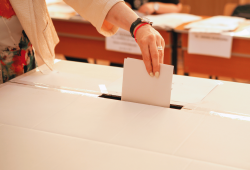 Cittadinanza italiana, cosa cambia con il referendum dell’8 e 9 giugno 2025